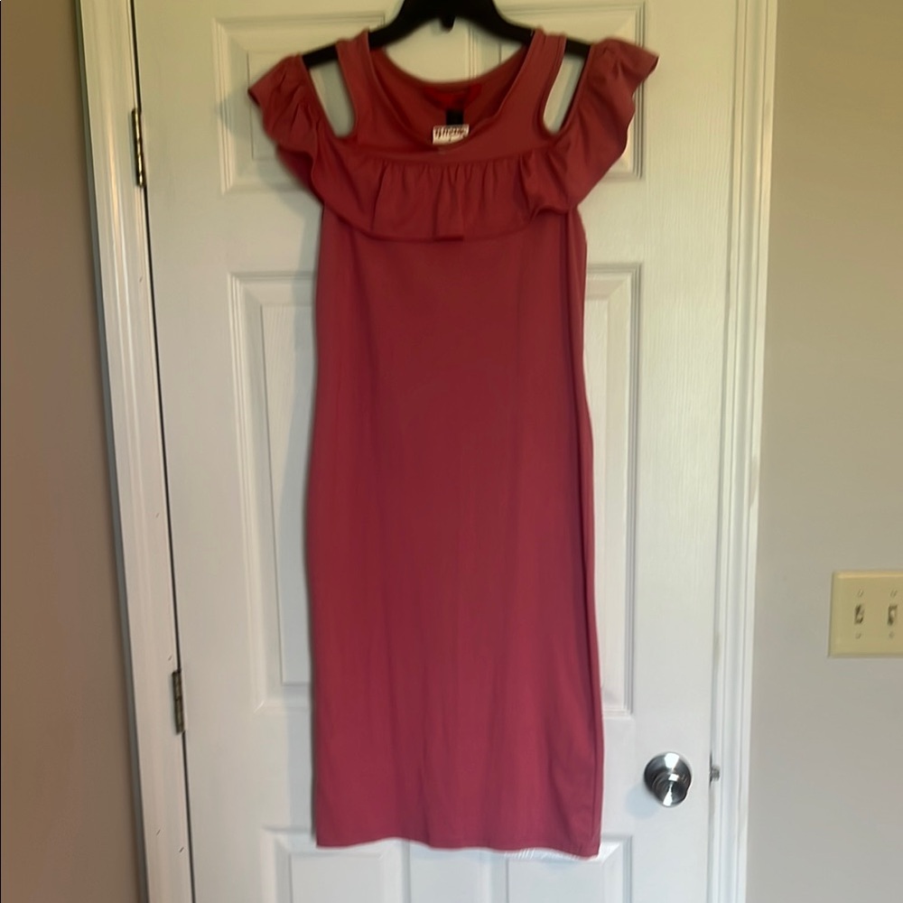 Elegant Pink Ruffled Dress